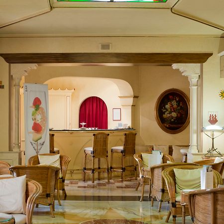 Hotel Milano Regency Esterno foto