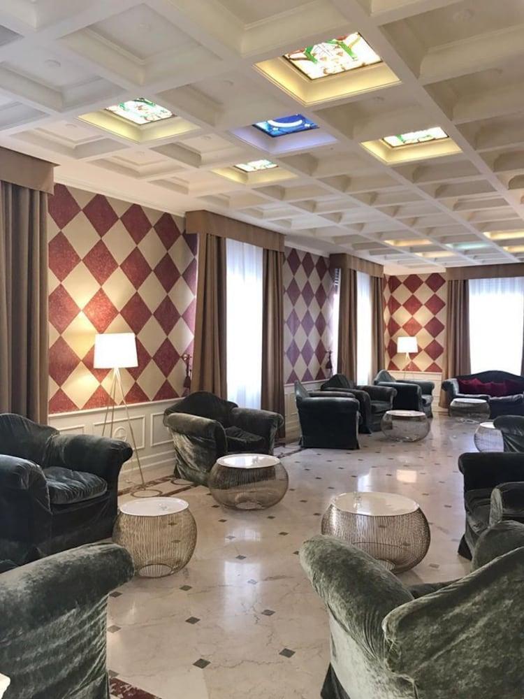 Hotel Milano Regency Esterno foto