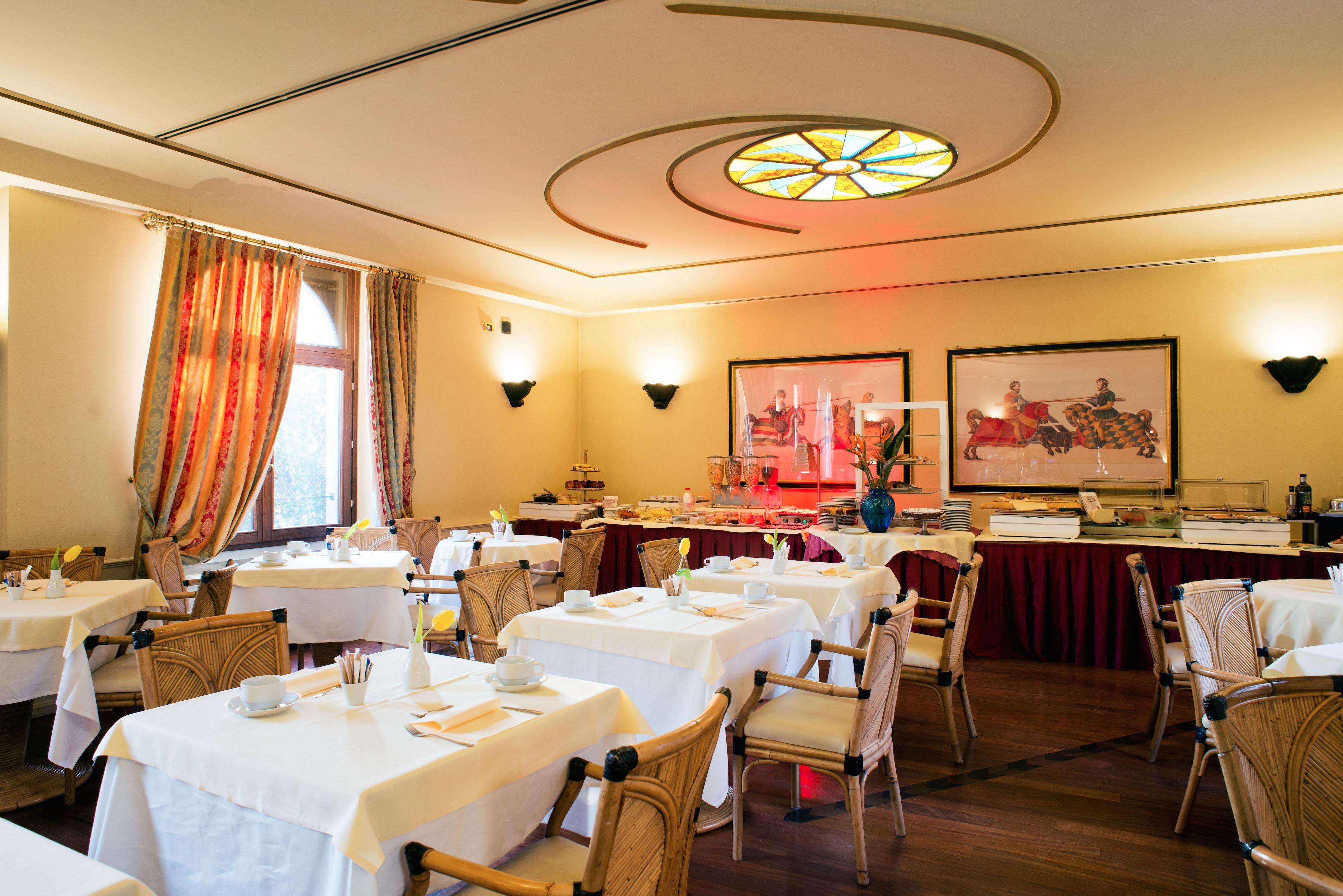 Hotel Milano Regency Esterno foto