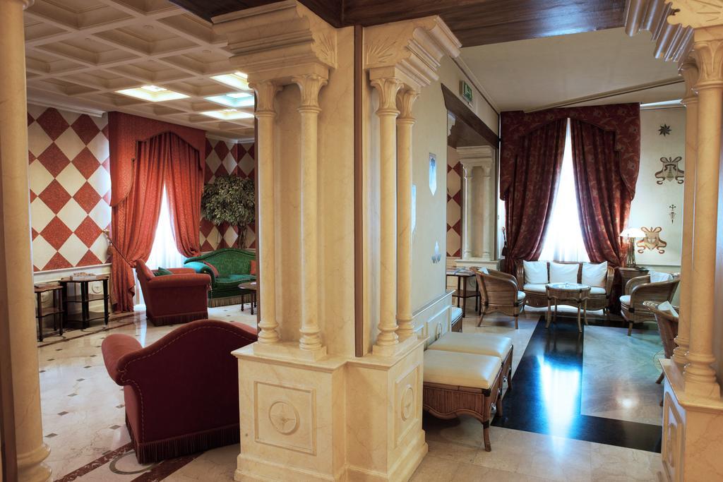 Hotel Milano Regency Esterno foto