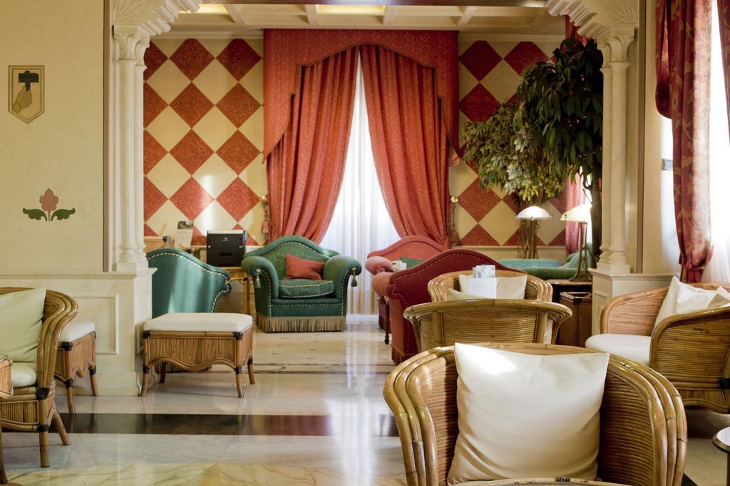 Hotel Milano Regency Esterno foto