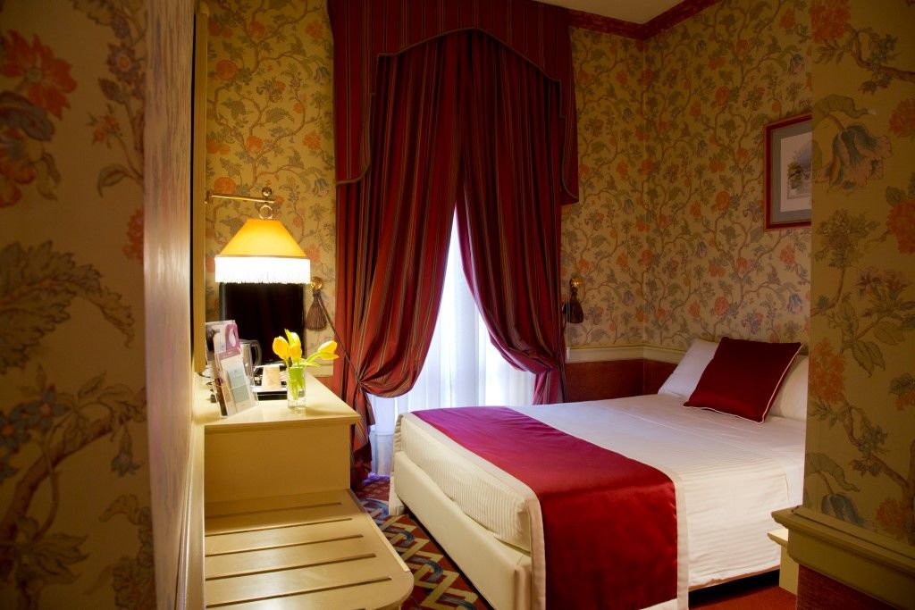 Hotel Milano Regency Esterno foto