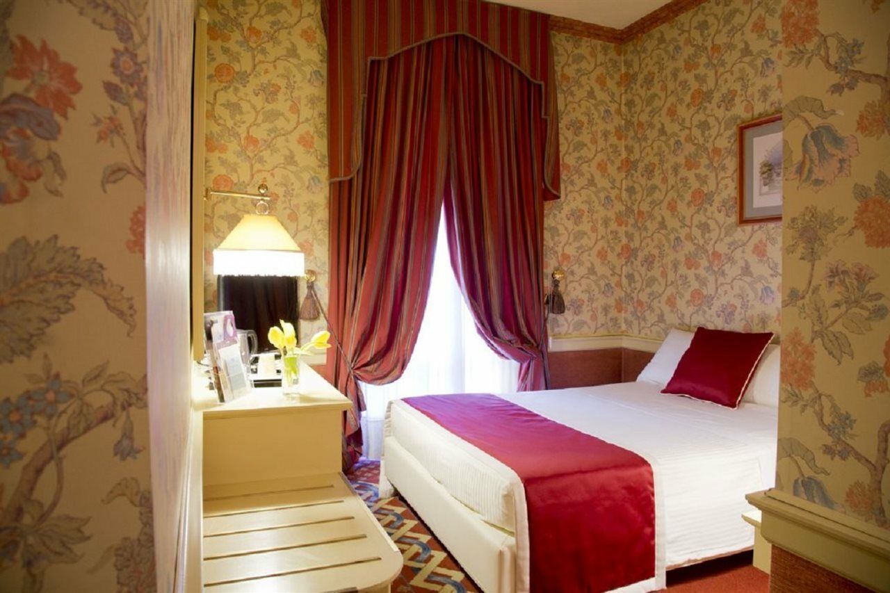 Hotel Milano Regency Esterno foto